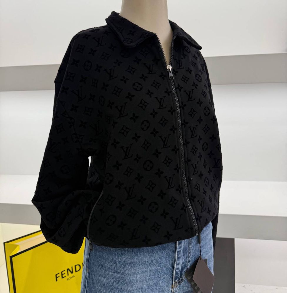 Яке LV Premium качество