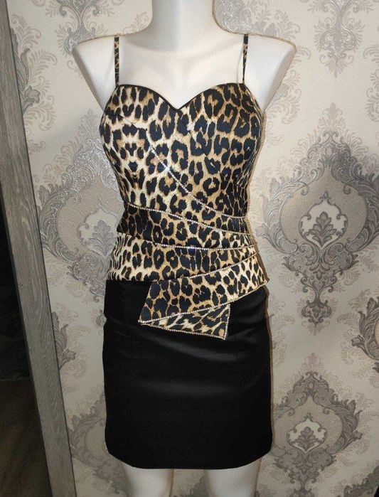 Шикарное корсетное платье