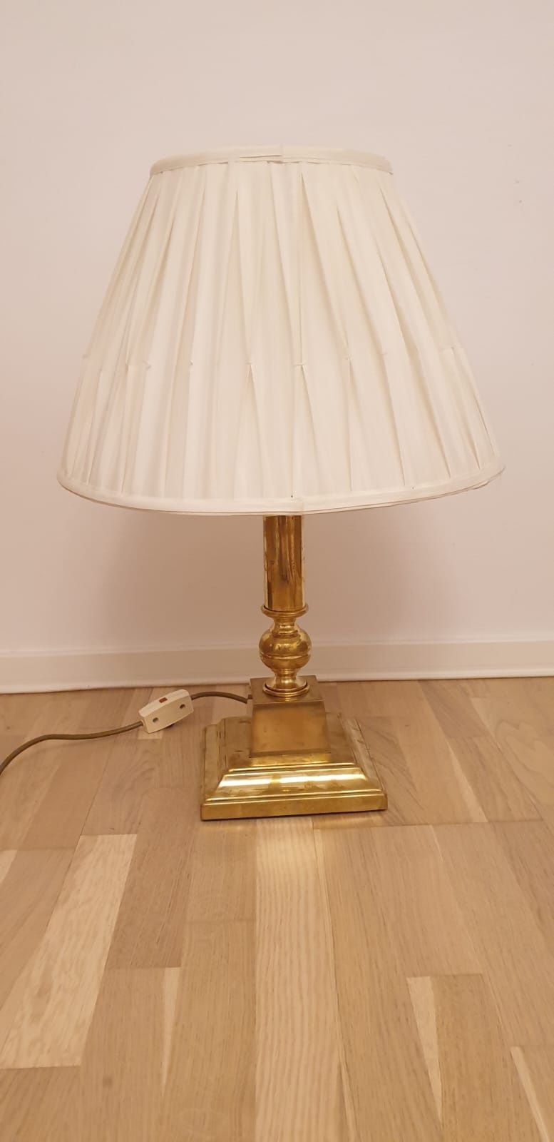 Accesoriu decorațiune alama masiva colectie Olanda 1960 Herda