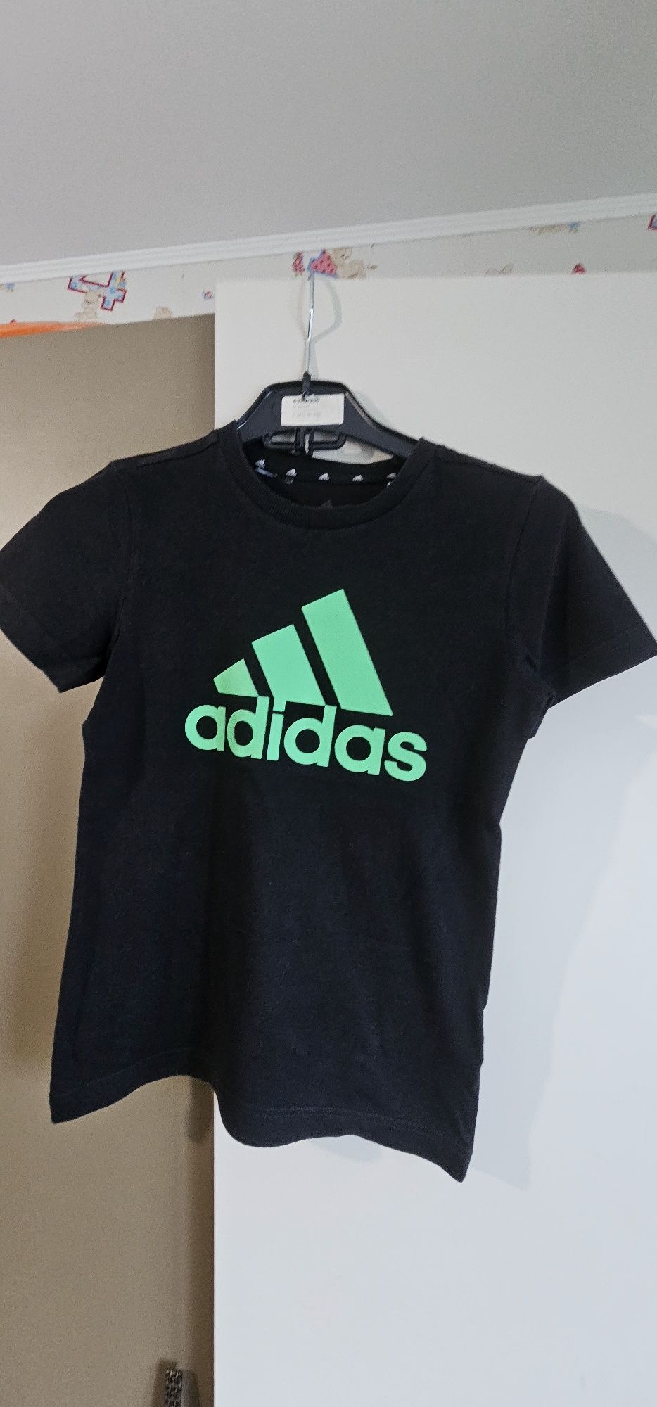 Tricou adidas/ zara 140