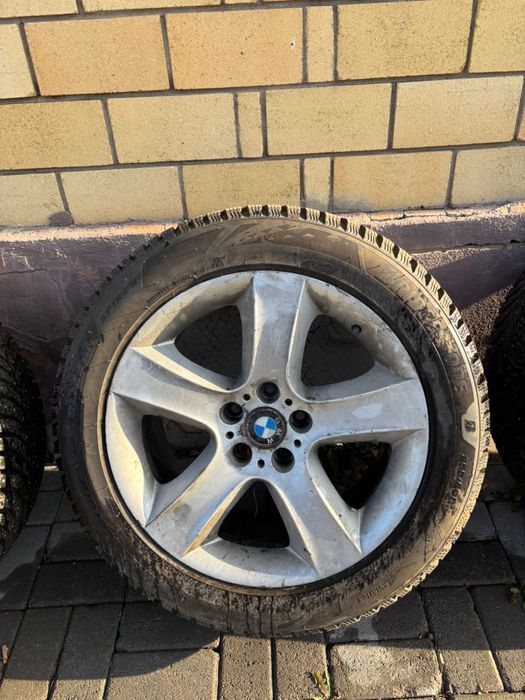 Bridstone blizzak spike 3 255/50/R19 зимняя резина шипованная