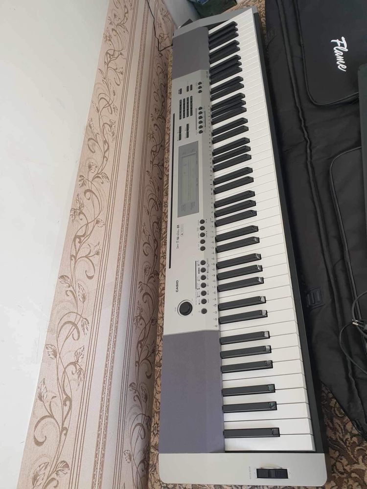 Vand pian electric Casio CDP 230R Silver.