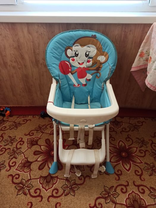 Продам детский столик 2 в 1