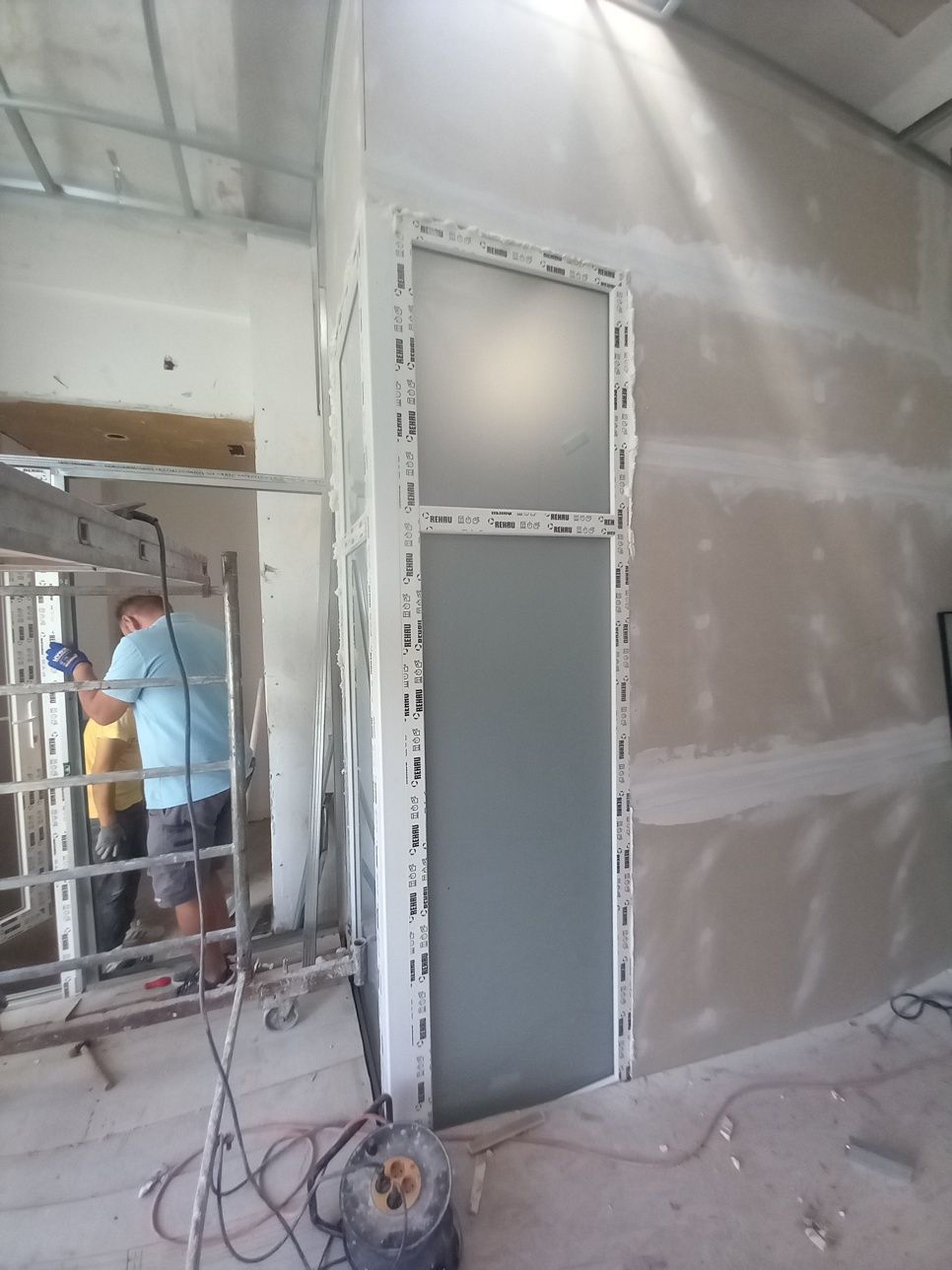 Termopane profile top Rehau Veka SALAMANDER