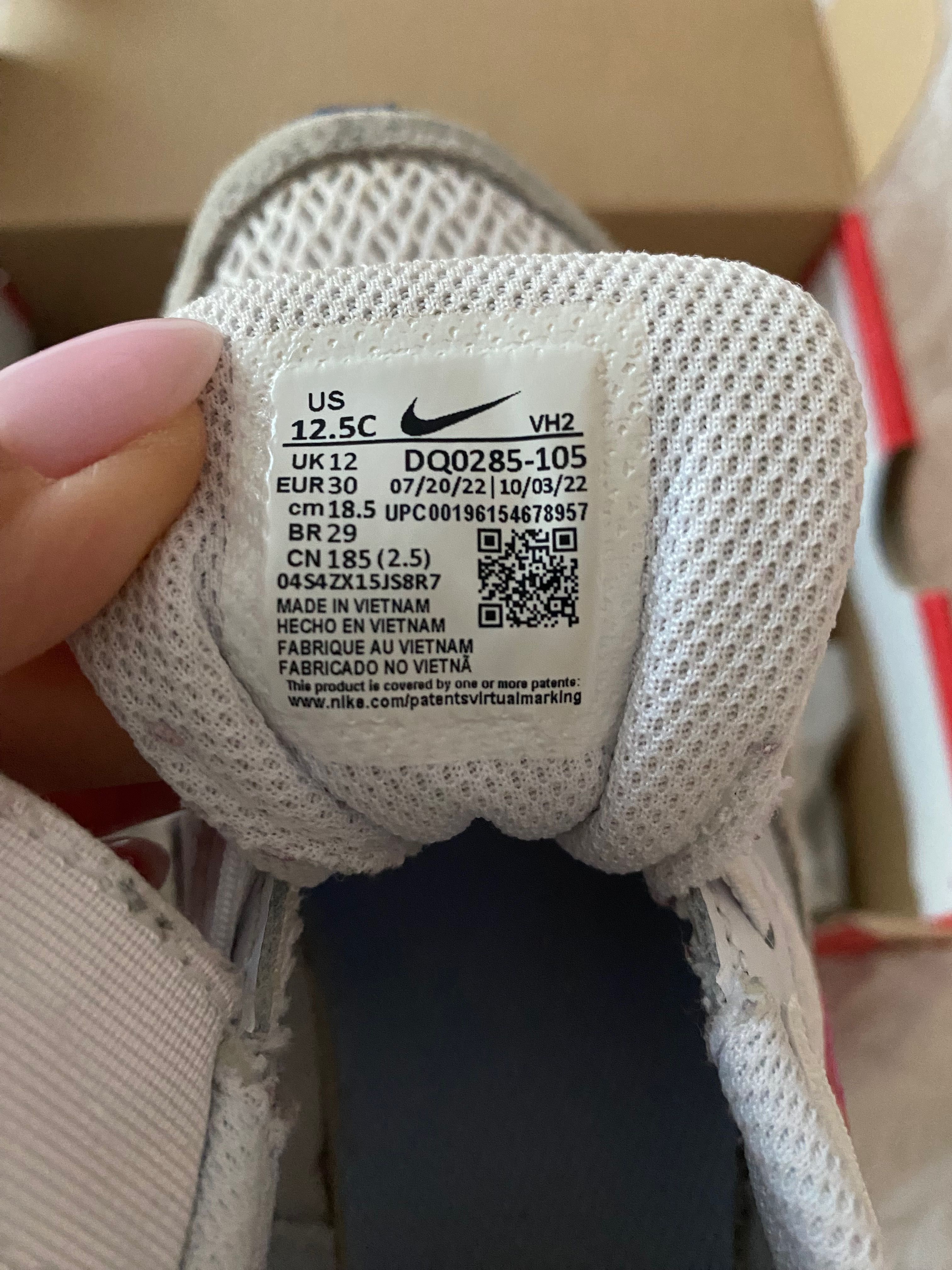Детски оригинални маратонки NIKE размер 30