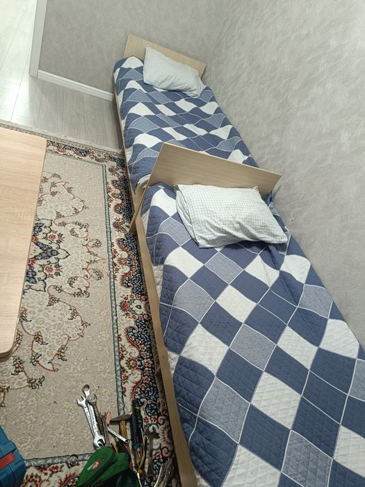 Срочно продам 2 кровати