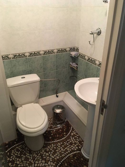 Uy sotiladi 3 xonali