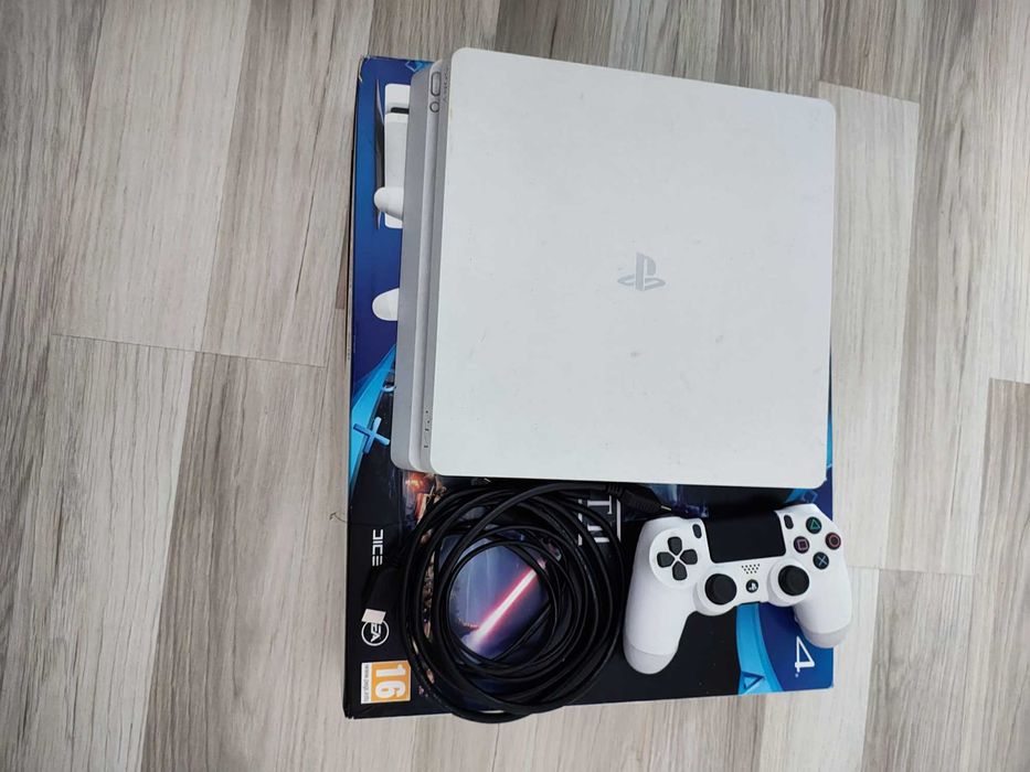 Ps4 с 2 контролера и 3игри