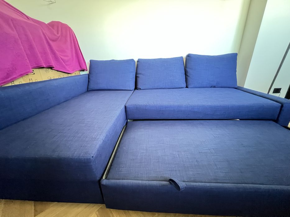 Colţar extensibil cu depozitare