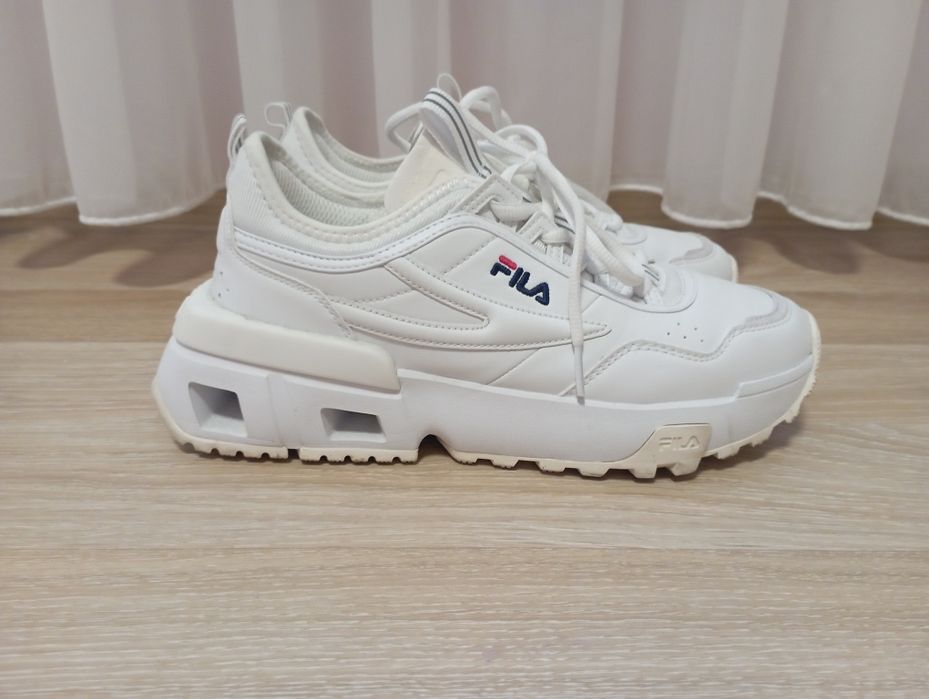 FILA upgr8 сникърси