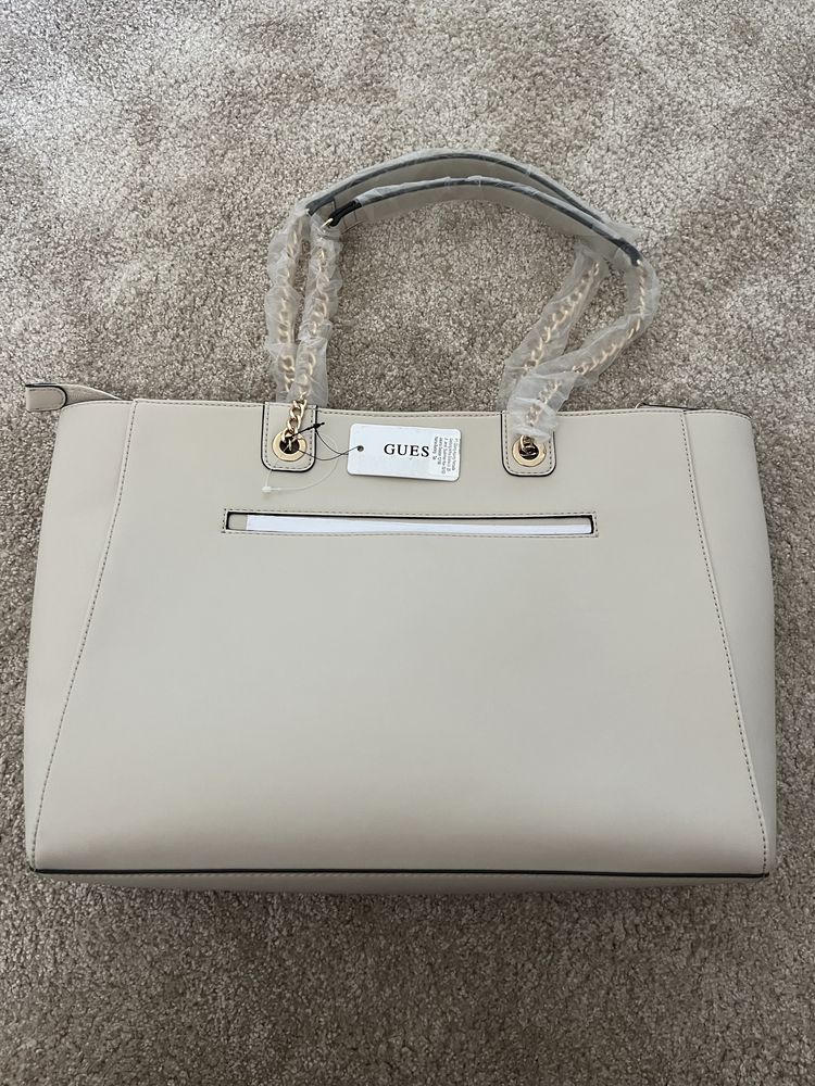 Оригинална чанта GUESS
