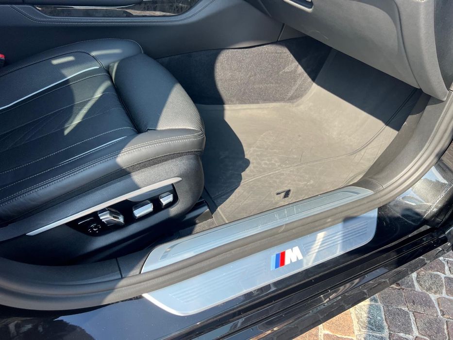 BMW 730d pachet M g11
