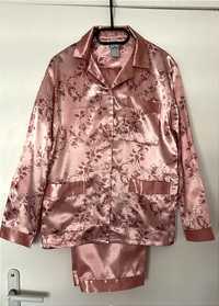 Сатенена розова пижама