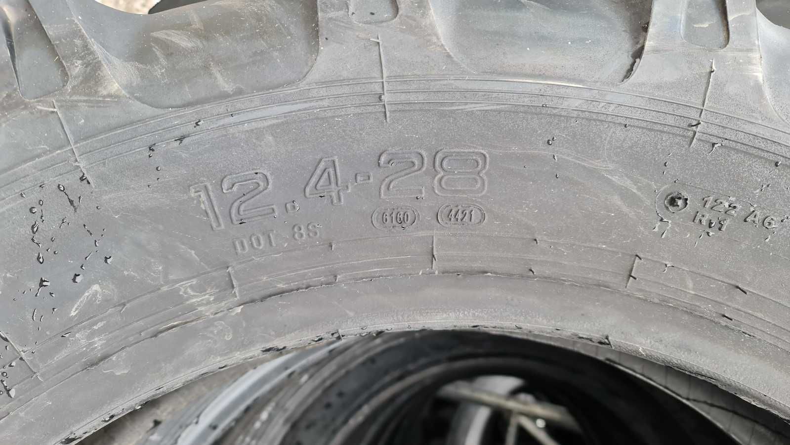 Anvelope noi 12.4-28 PETLAS 8PR cauciucuri tractor FIAT spate