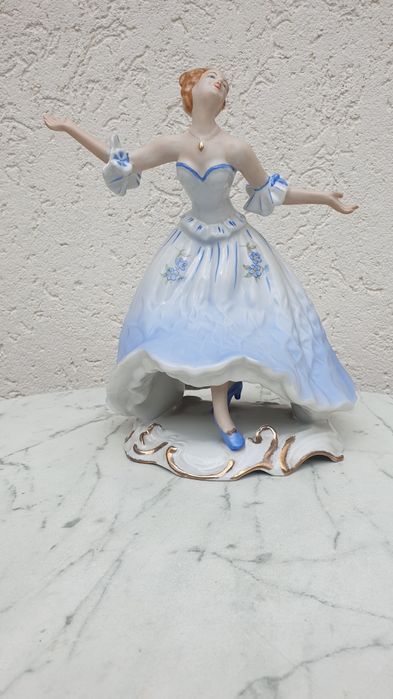 Bibelou din porțelan – balerină ARPO Cluj-Napoca, pictată manual