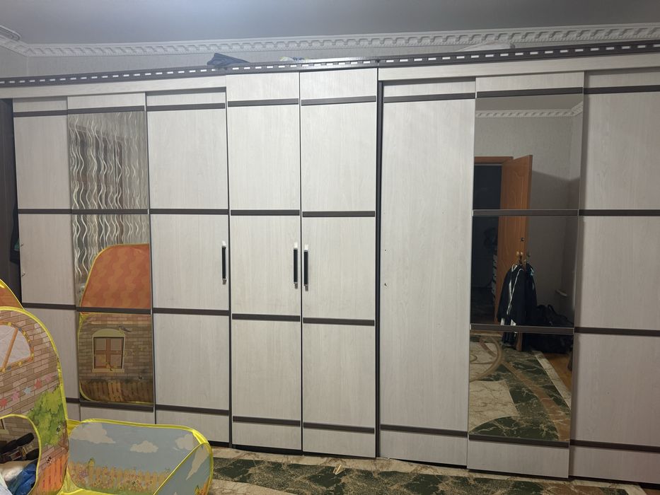 Продам двух спалка кровать хорошем состоянии и шифонер
