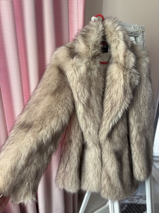 Пухено палто от Зара