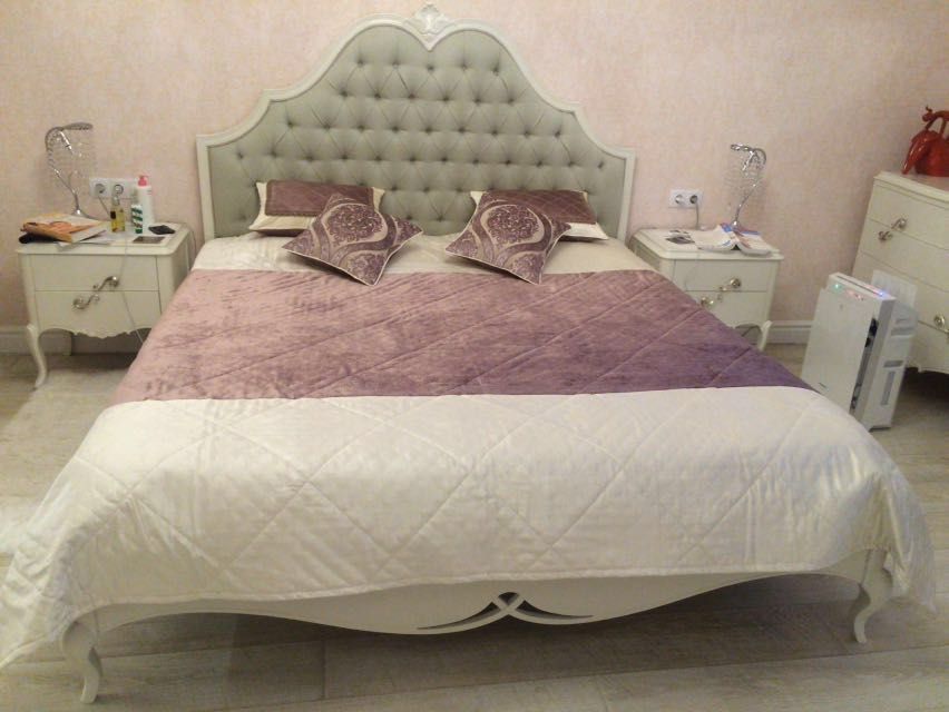 Текстиль в спальню (портьеры, покрывало и подушки)