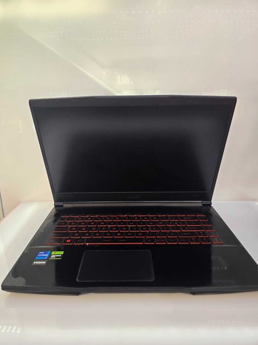 лаптоп MSI GF63.