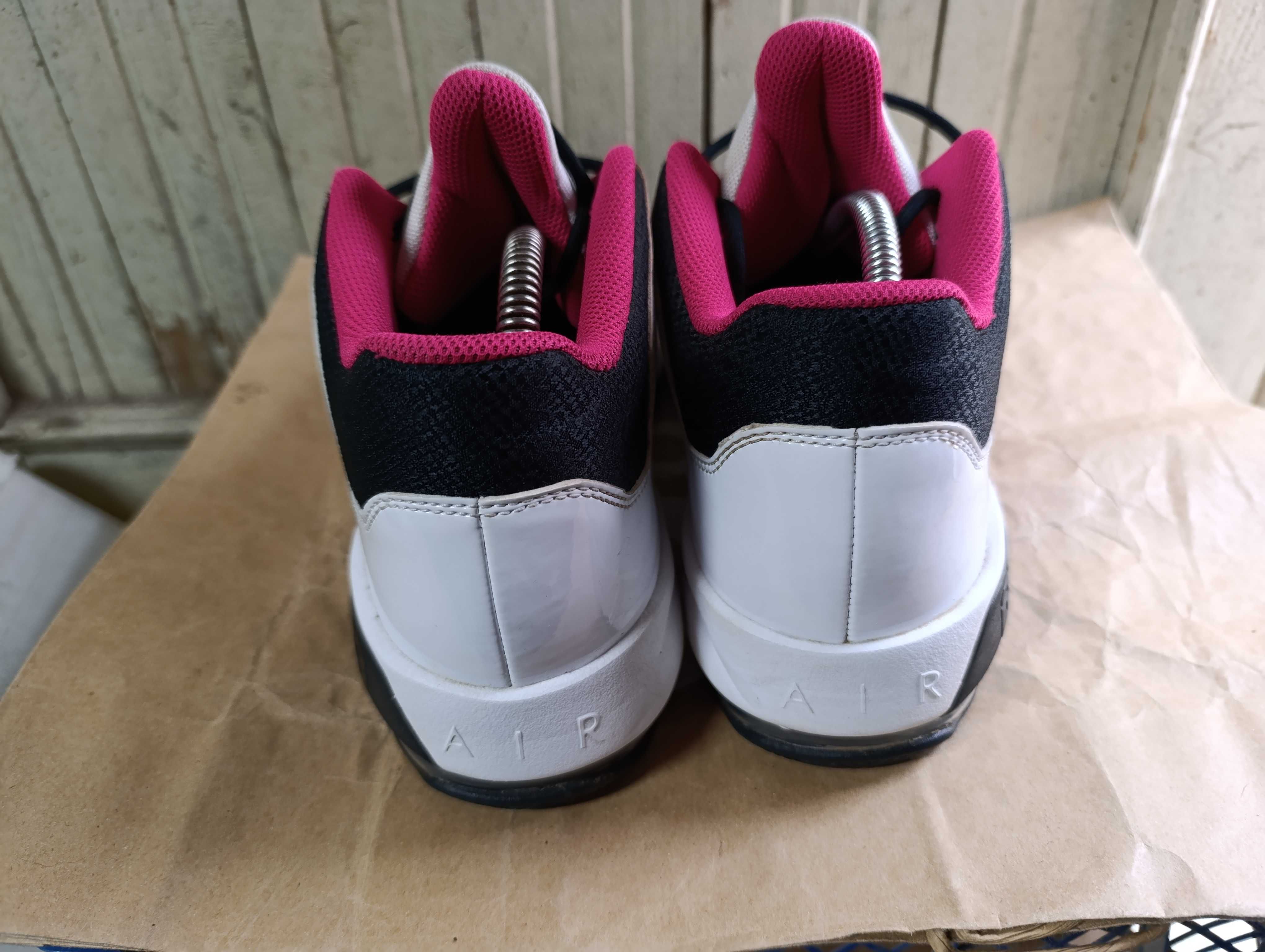 ''Nike Jordan Max Aura 3''оригинални маратонки 44 номер