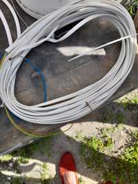 Остатки кабеля четырёх жильный и трех жильный