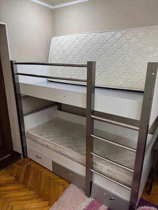 Продаётся 2 этажный кровать