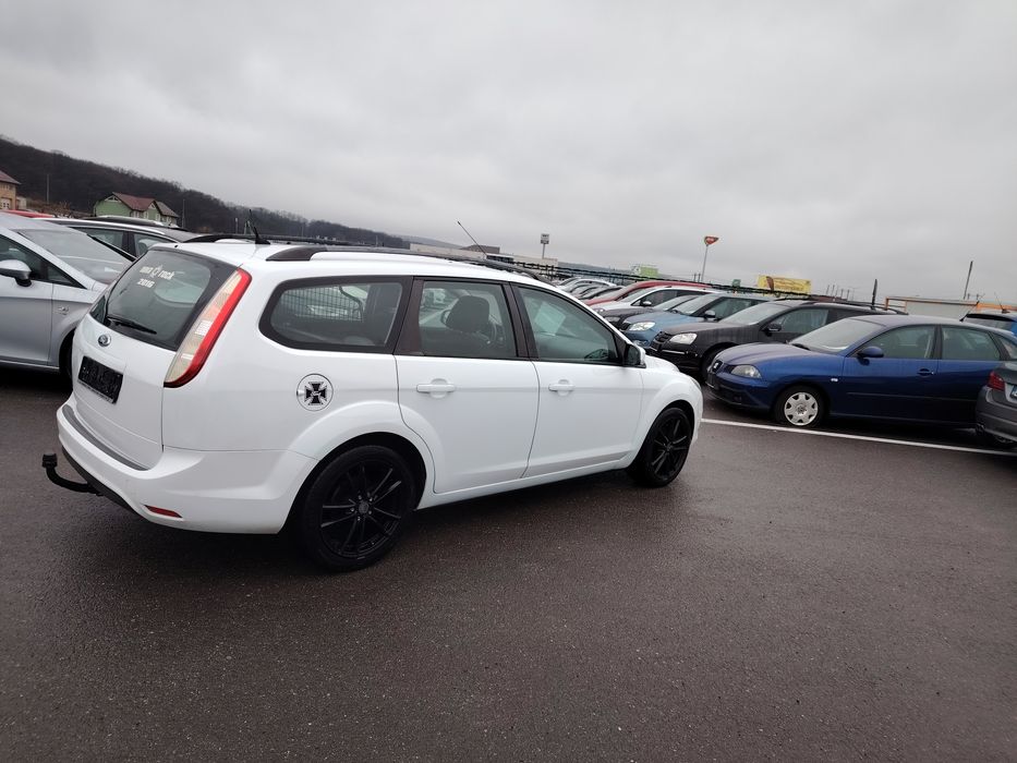 Focus 1.6 benzina 2011 euro 5 Bi xenon