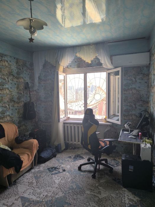 Продается квартира спутник 16 2/9/9 2х6 балкон + лифтовая 47500&