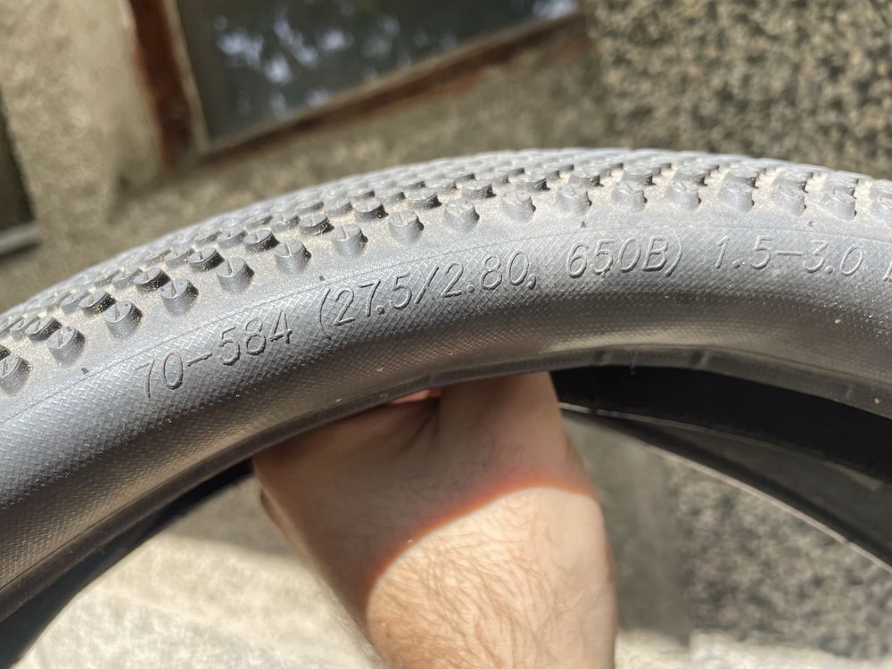 Продавам 2 бр Външни гуми 27.5 Schwalbe G one