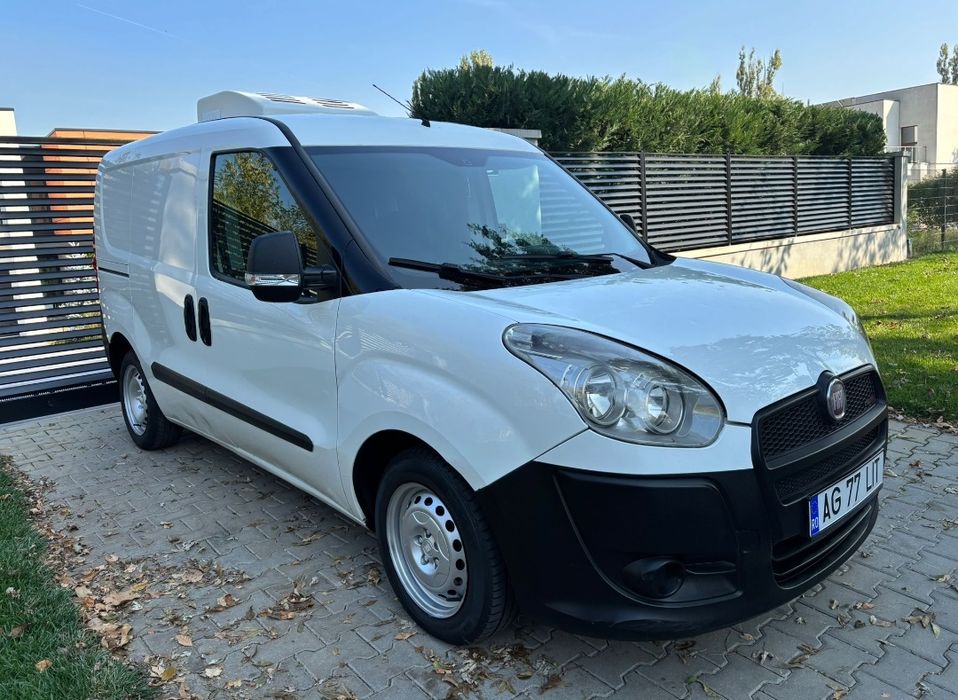 Vand fiat doblo cu frig