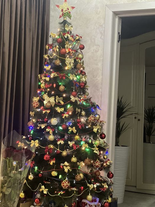 Продам искусственную  елку