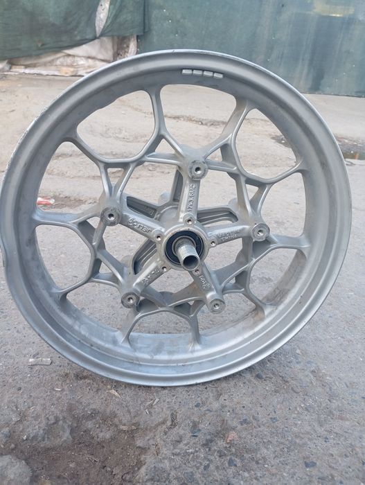 Продам колеса от мотоцикла 17 R