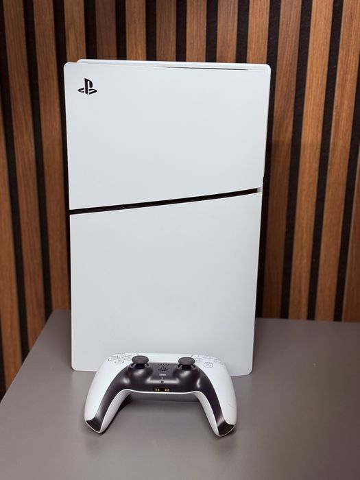 Vand / schimb Ps5 slim Disk 1tb cutie garantie factura