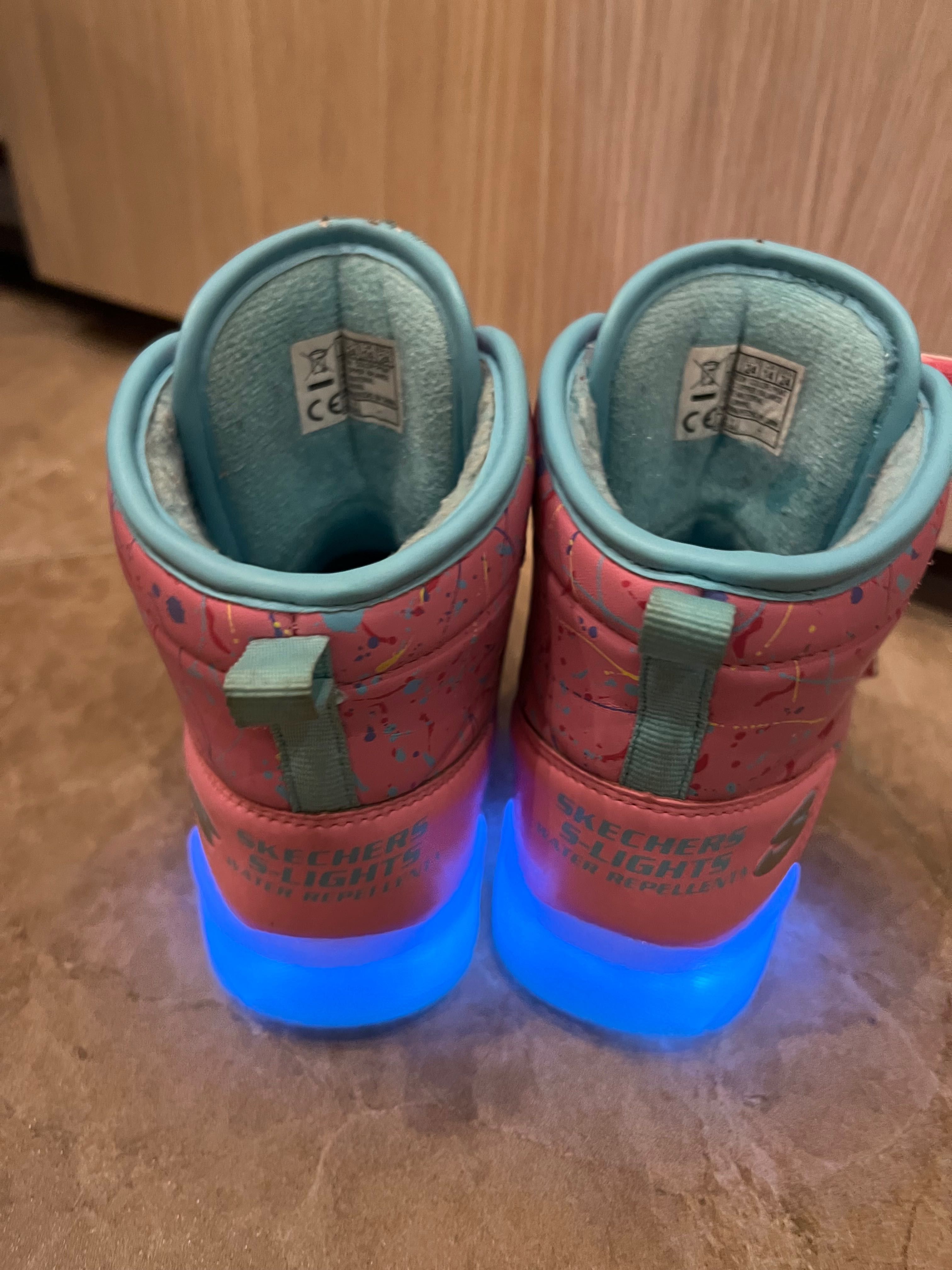 Светещи ботуши Skechers