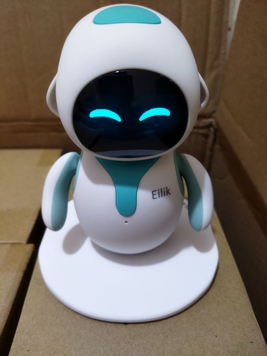 Robot Eilik. Робот Эилик. Yangi. Новый.