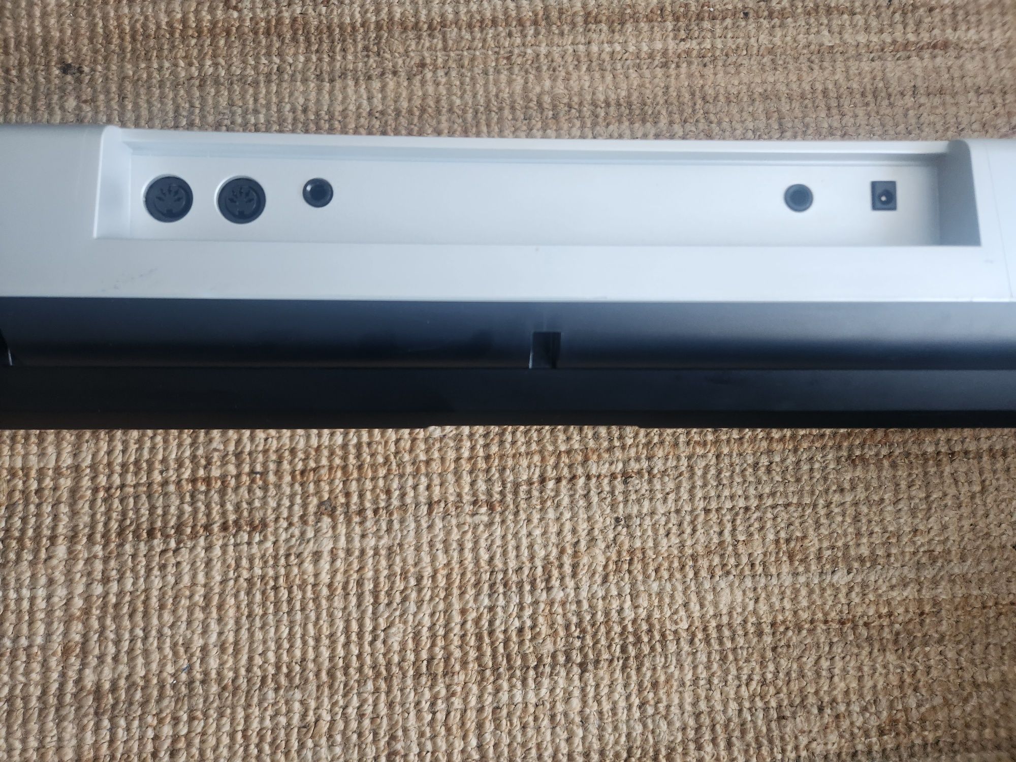 Orga Yamaha psr 323