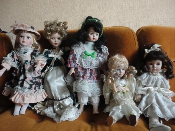 Порцеланови кукли