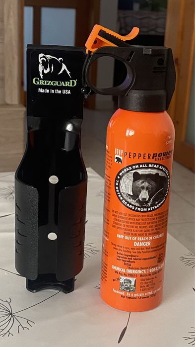 Spray autoaparare UDAP împotriva urșilor, made in SUA, Bear Spray
