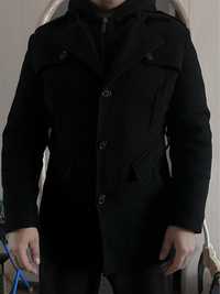 Мужское зимнее пальто 46 размера в отличном состоянии