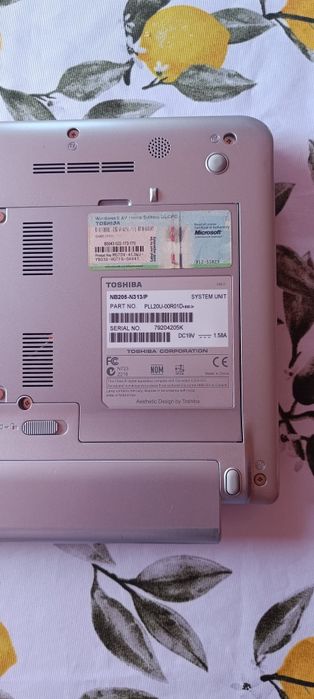 Лаптоп Toshiba -Неразличим от нов
