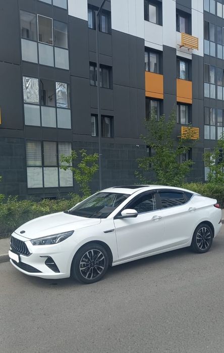 Продам машину Jac j7