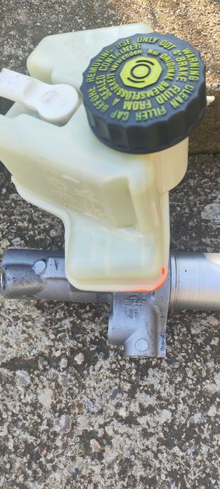 Спирачна помпа w212