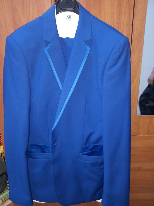 Костьюм пиджаки.