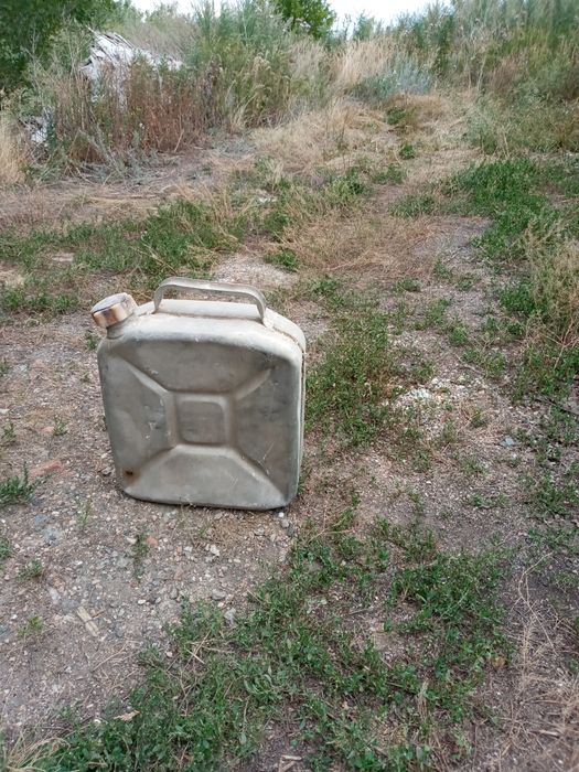 канистра металлическая