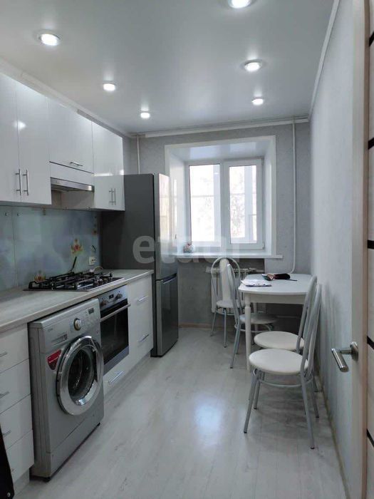 Продам 2 комнатную квартиру в Красном партизане.
