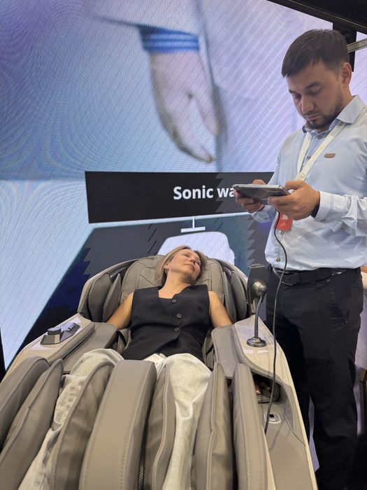 Массажное кресло Adiks