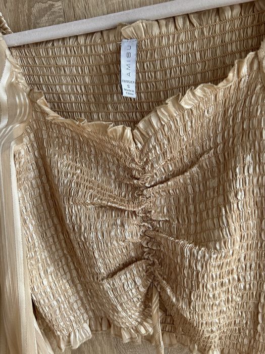 Top nou fara eticheta