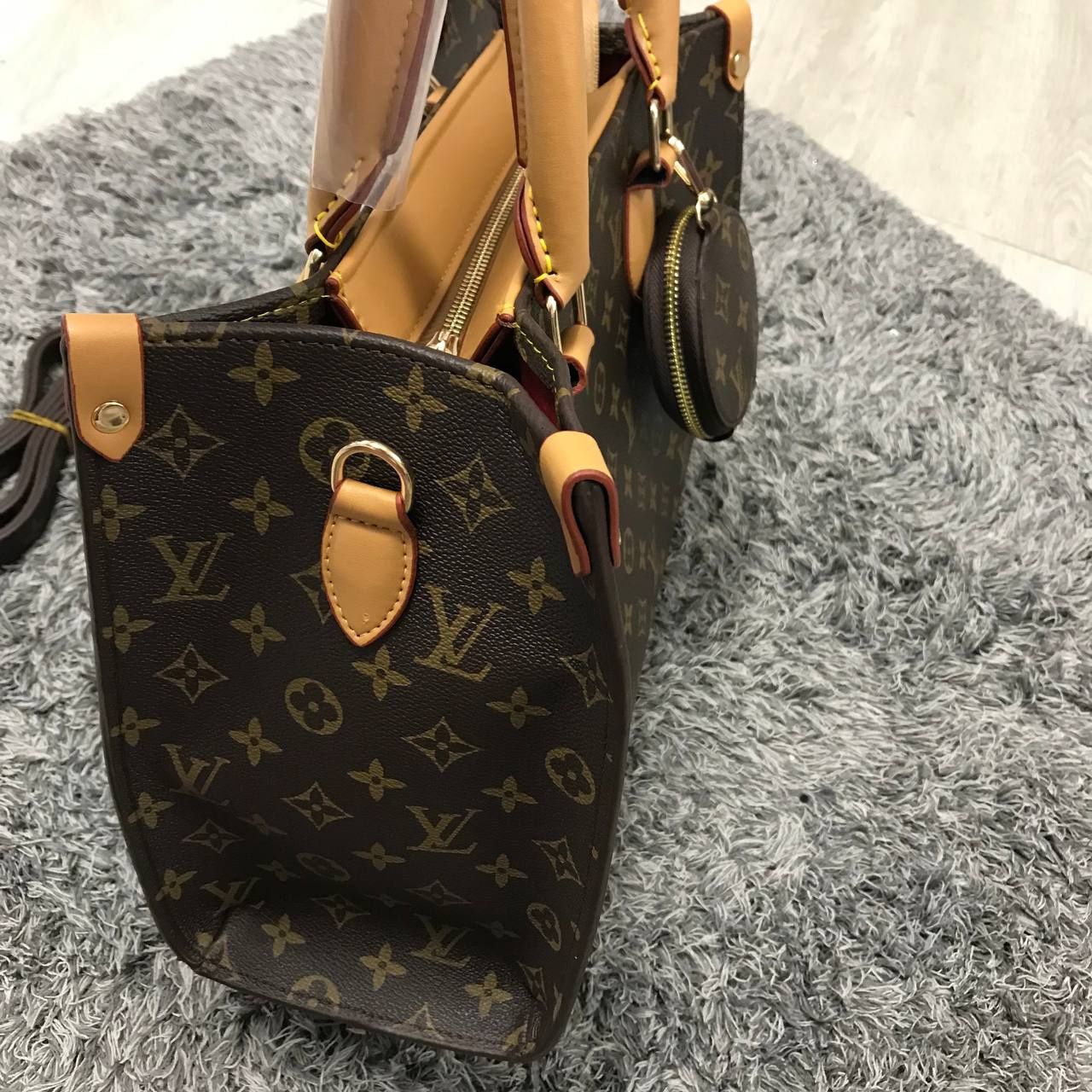 Geanta Louis Vuitton