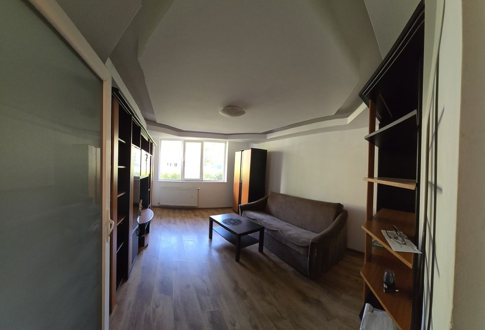 Vand apartament  2 camere decomandat. zona  Zimbru