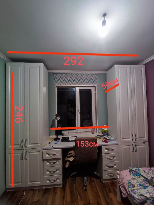 Два шкафа со столом для подростков